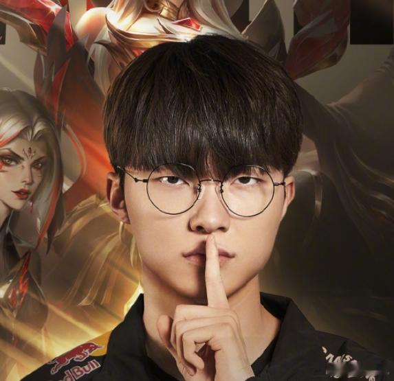 Faker发博晒经典夺冠表情Faker经典表情回归，一次比一次更有含金量了[do