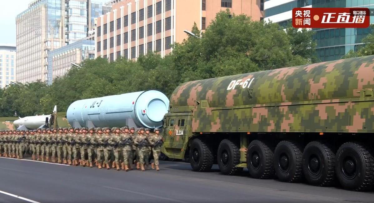 9.3阅兵式结束，美国专家哀叹“我们打不赢”，日本网民破防怒吼“全是假的”！观