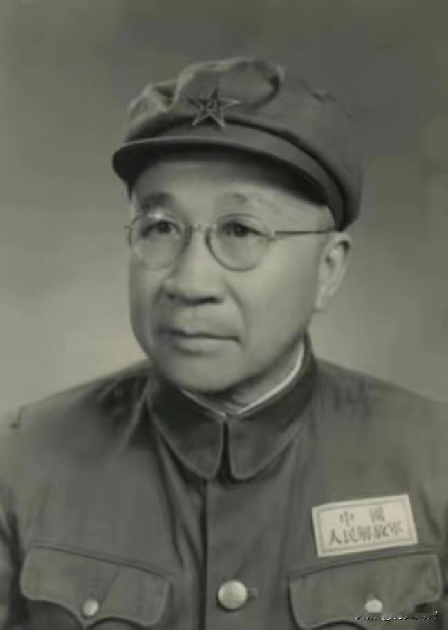 1943年的巢湖，当时正是战火连天的时候，新四军副军长张云逸，抓住了国民党军将领