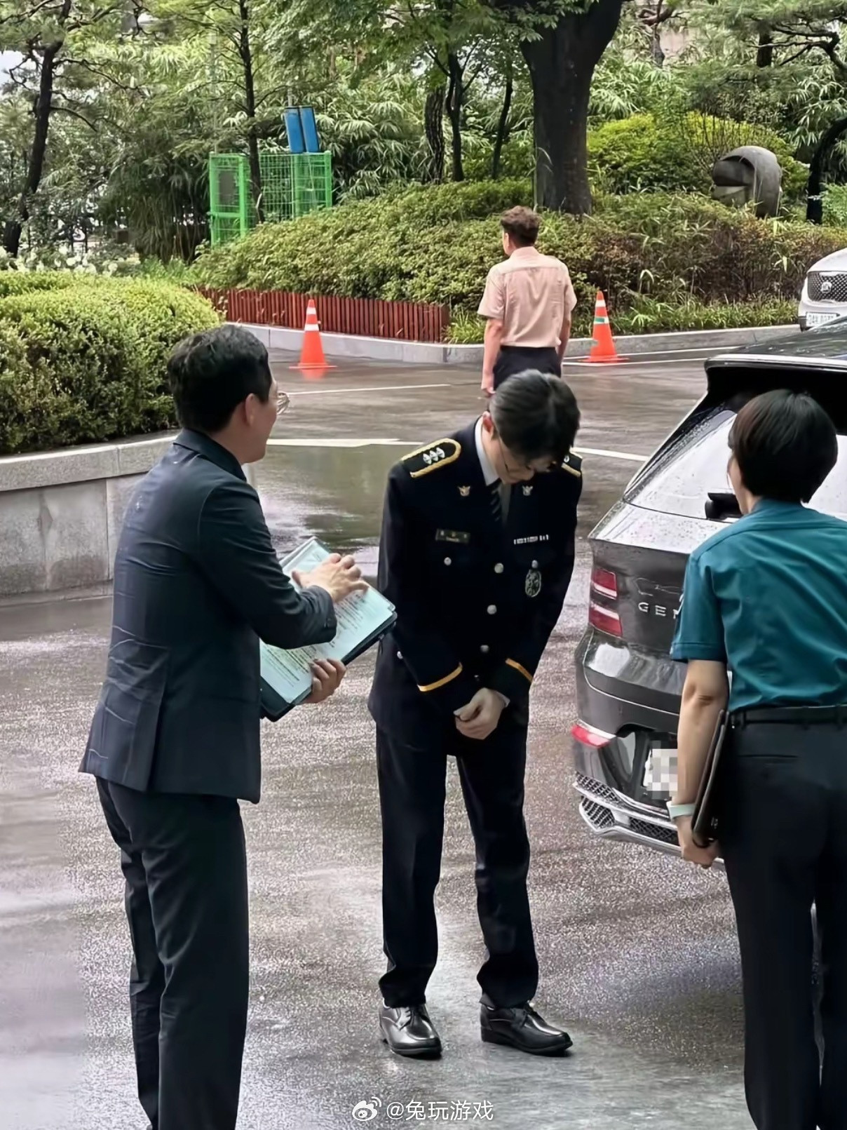 太帅了啊李哥Faker从警Faker获得警长警衔