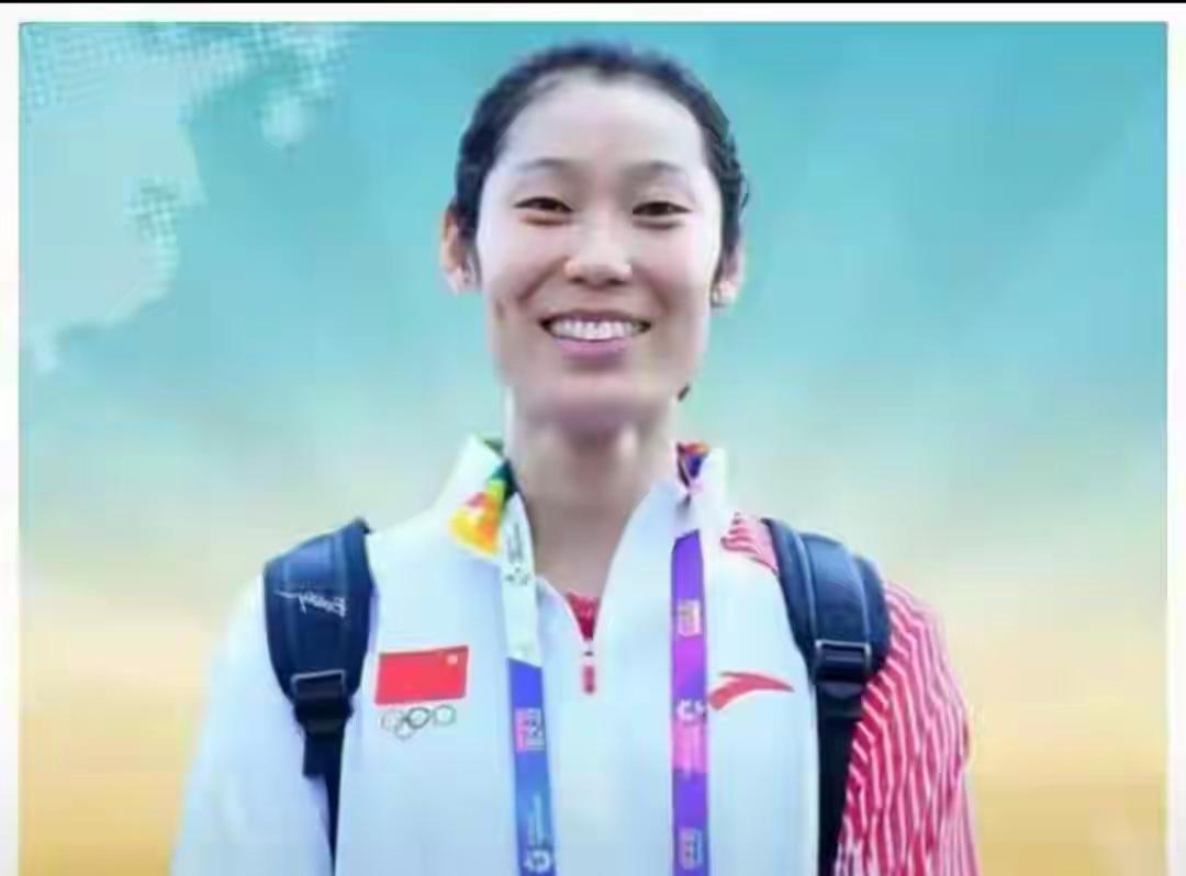 朱婷接连抛出两大重磅消息，赛场与产业双线布局惊艳排坛。7月2日朱婷婉拒瓦基弗银行