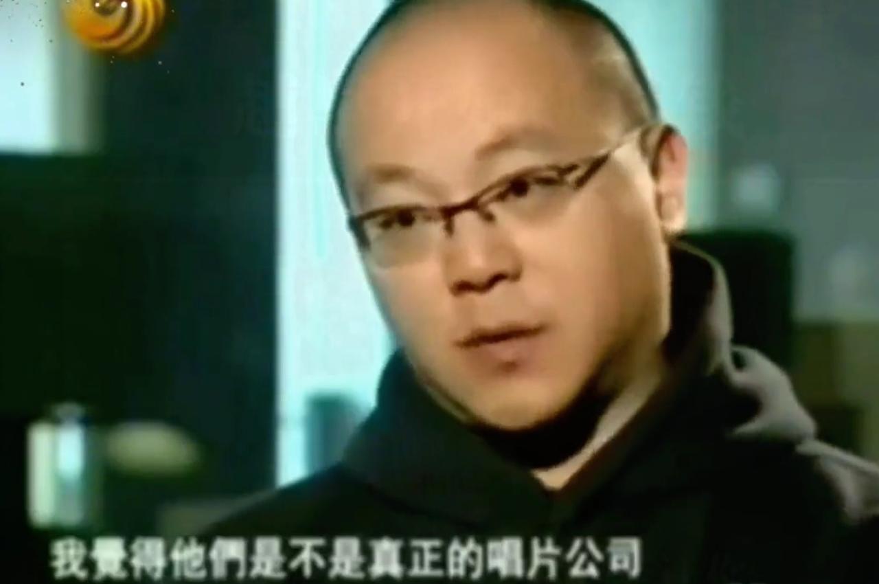 窦唯早期的这段采访，含金量还在上升。很多人以为，境外的间谍、特务，只有一个目