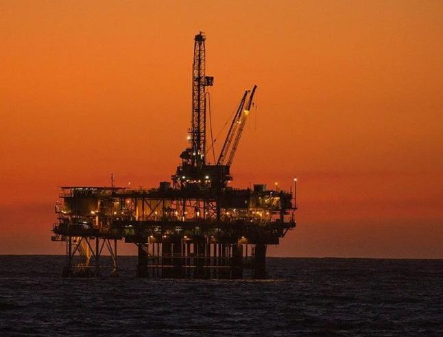 彭博社：印度正使用人民币购买俄罗斯石油以前不管是印度买俄罗斯石油，还是其他国