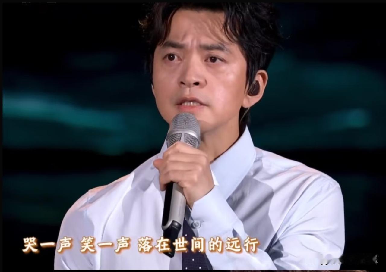 53岁的李健，有个很大的问题难道你们都没发现吗？那就是他压根不像五十多岁的