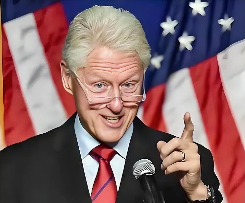 克林顿要求公开全部爱泼斯坦案文件，话音刚落，突然新发现100万份新文件！原来他留