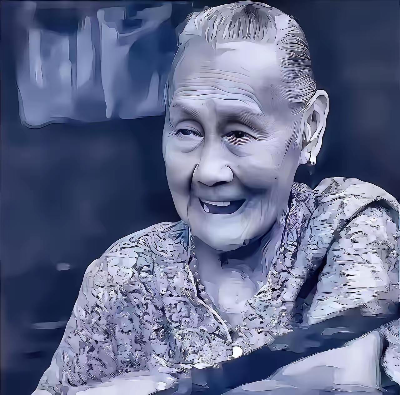 七个鬼子，把她围在河边。枪都扔了，开始解裤腰带。他们以为，这下稳了，一个女人而已