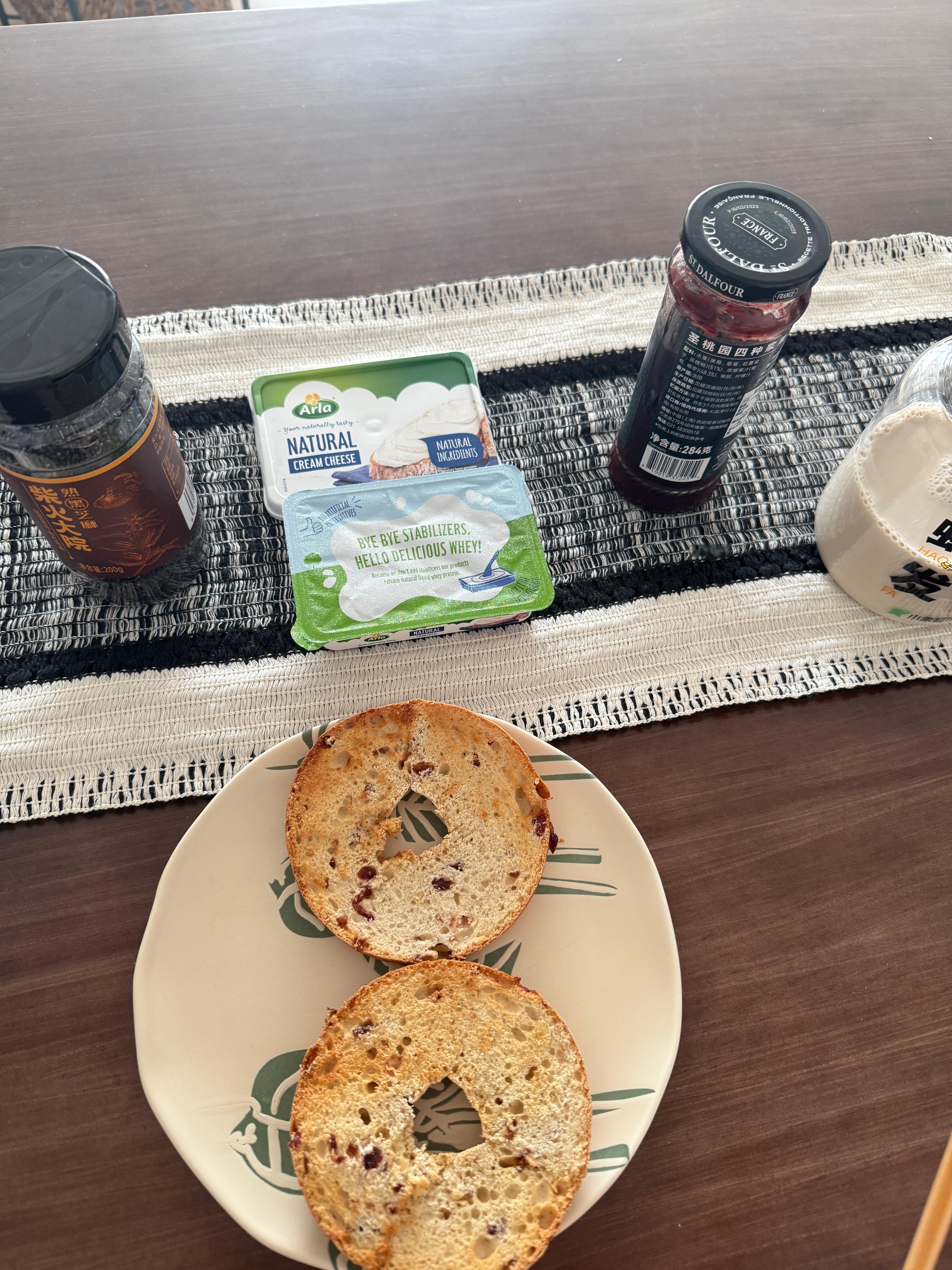 枣上好，雷打不动白人饭，家人们早上吃什么啦～早安卷妹的唠嗑