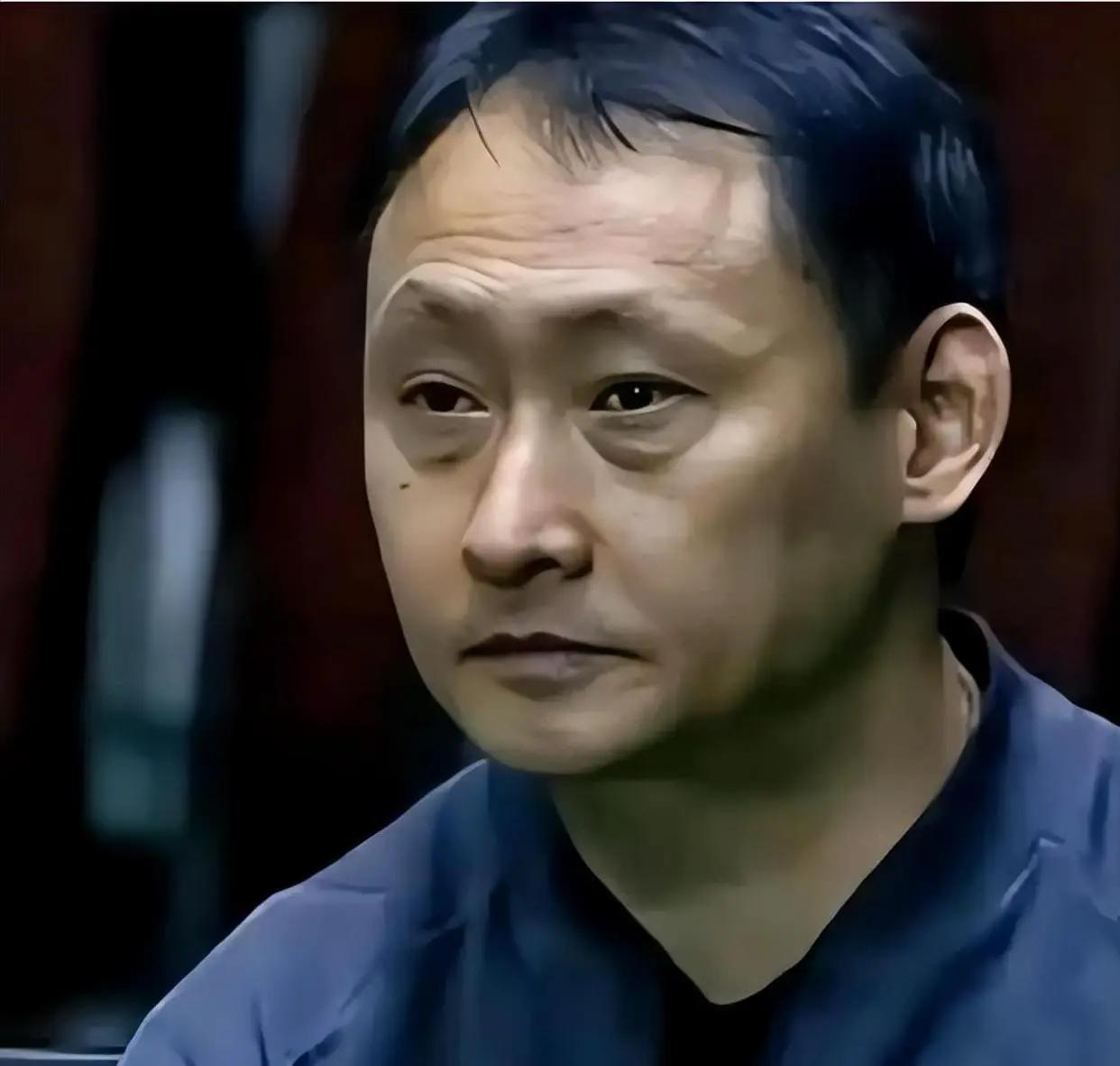 张本宇其实不很坏。张本智和与张本美和在赛场上频频战胜国乒，看台上的父亲张本宇被推