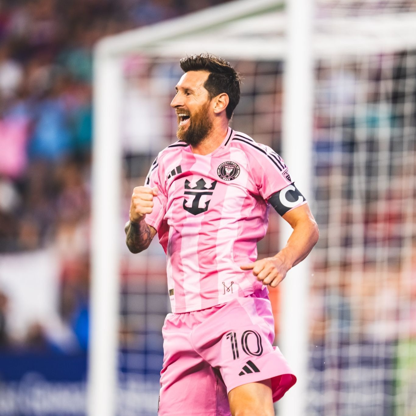 迈阿密国际官推：🐐🤯⬇️蒙特利尔:⚽⚽哥伦布：⚽⚽蒙特利尔：⚽⚽⚽新英格