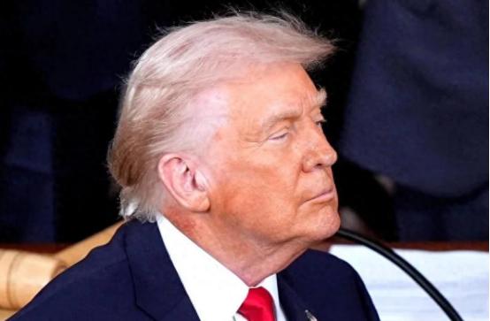 对伊动武加码，特朗普却称“很快访华”，中方强调“有原则底线” 白宫单方面拍板