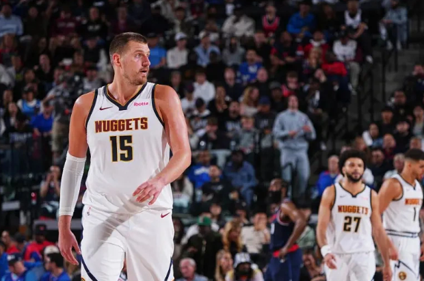 约老师3MVP，包括一次2连，邓肯总共才2个，约老师有多大概率超越邓肯同邓肯