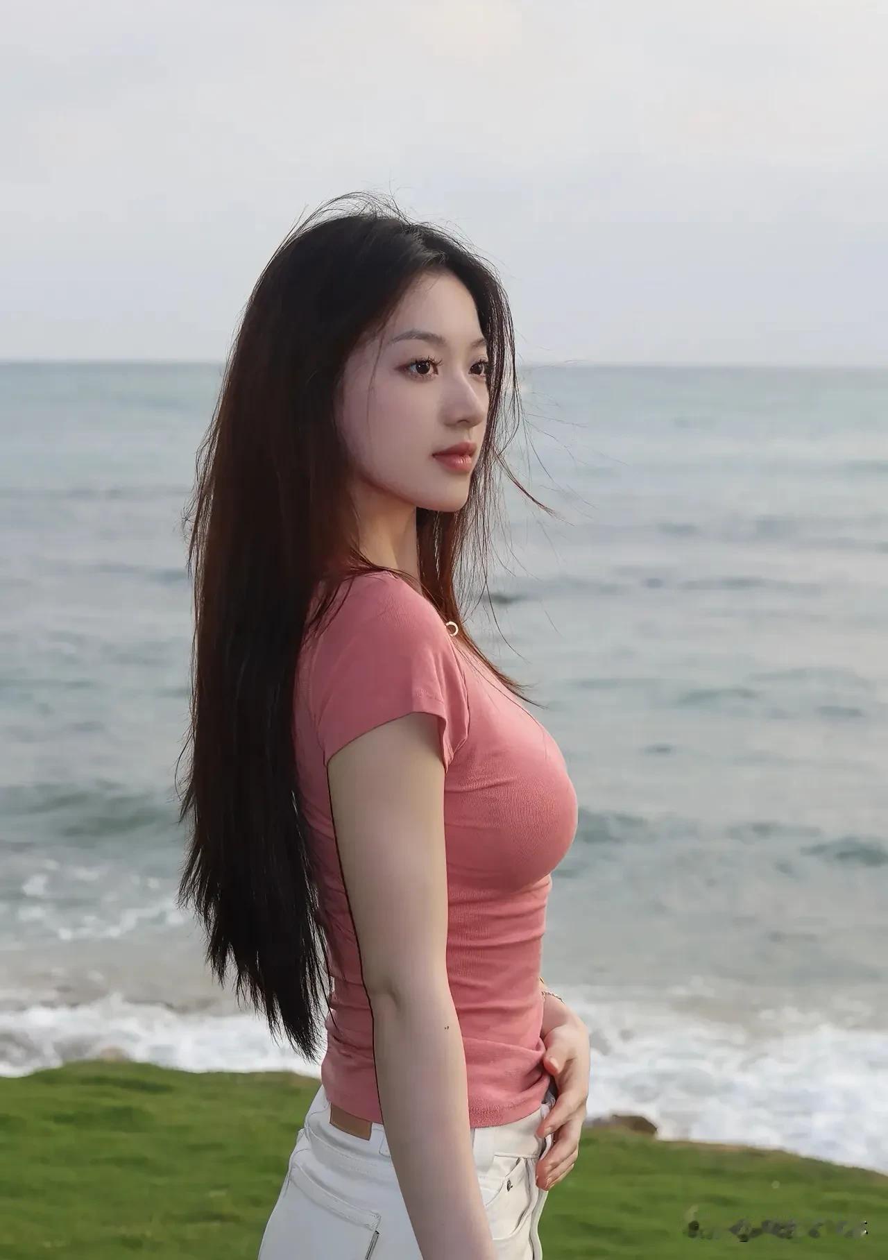 清晨赶海拾贝，午后冲浪逐浪，傍晚沙滩漫步。每一刻都是自由的味道