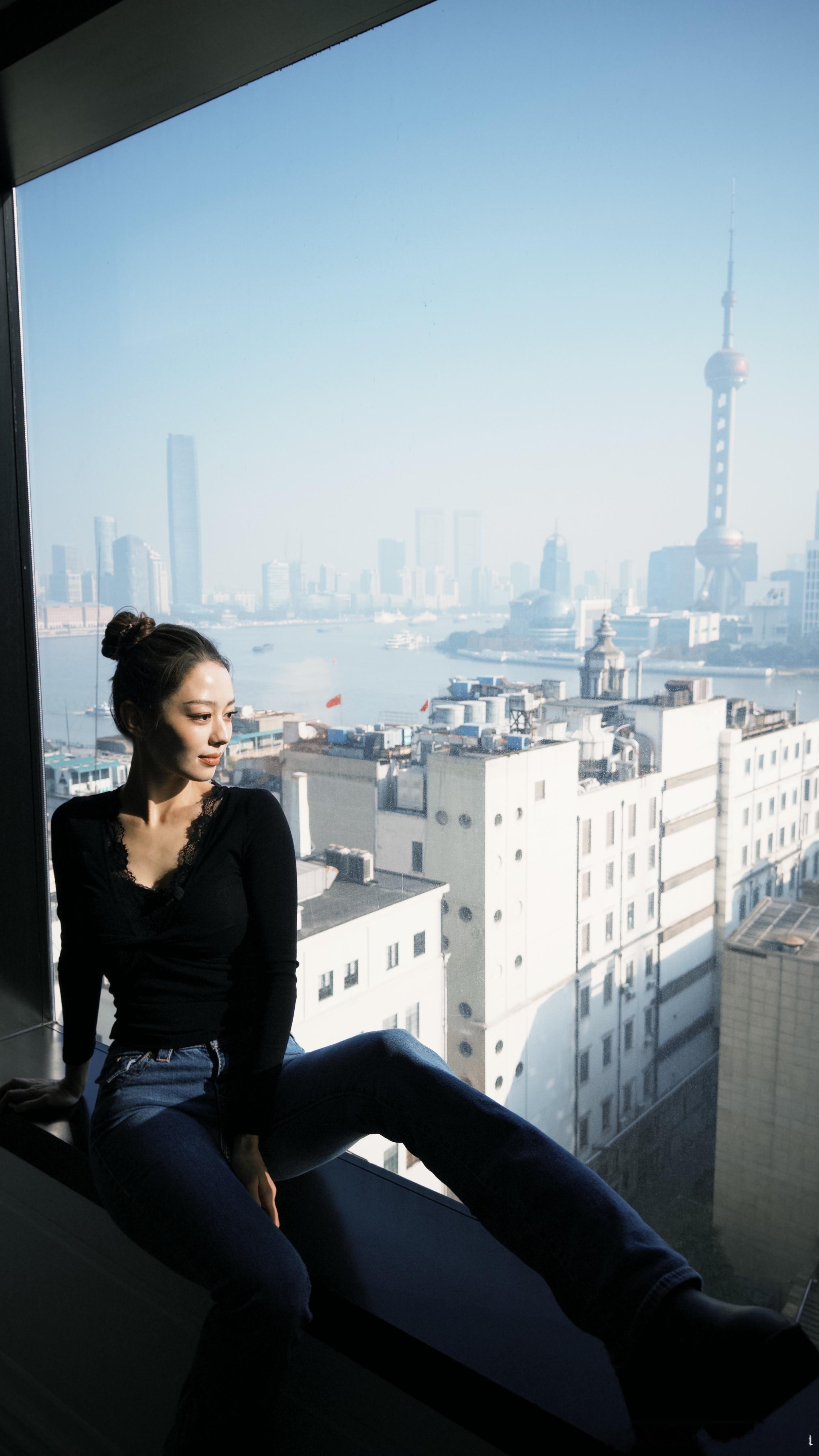 吉娜评论宁艺卓吉娜爱丽丝在复制粘贴的时代，你是手写的诗