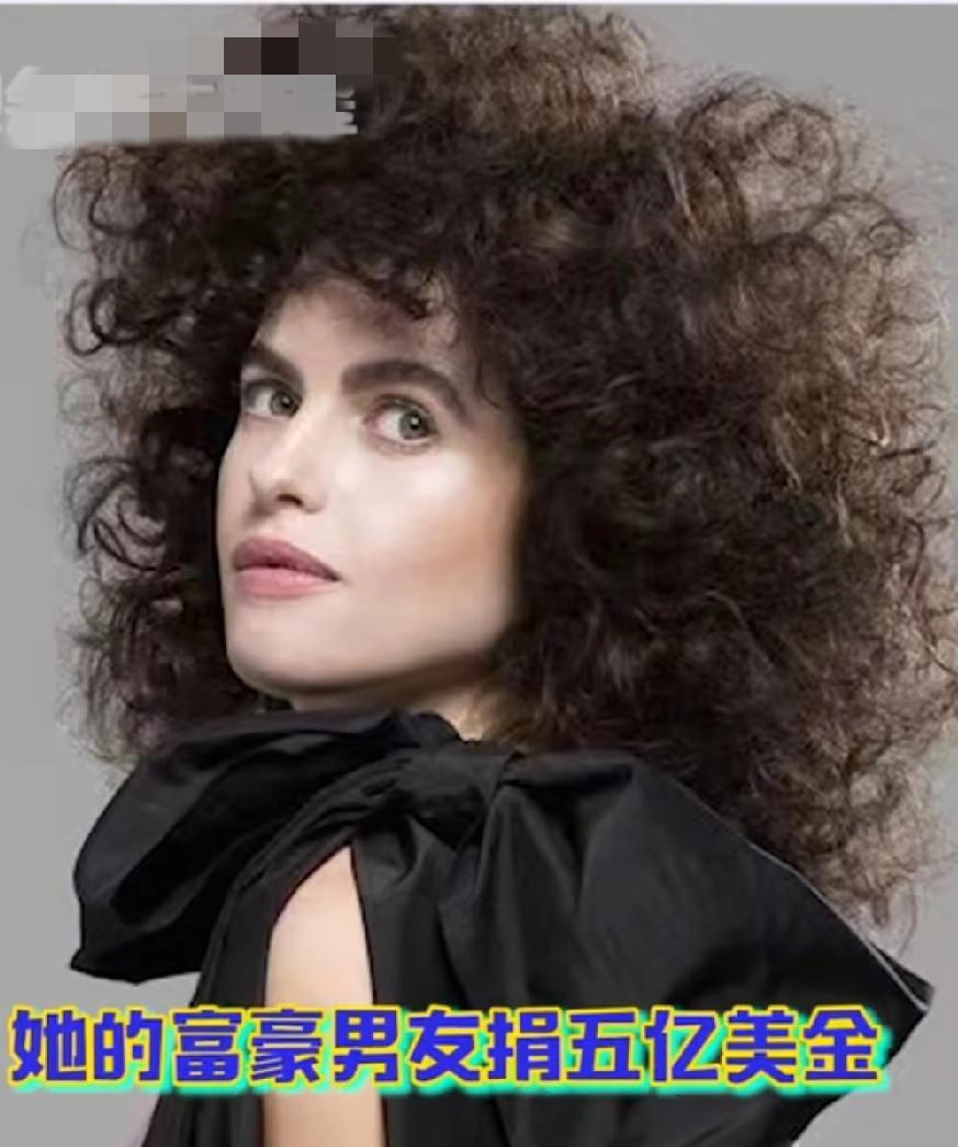 听了一个很厉害的八卦:真爱！三年前男友捐款5亿给女友，让她不用申请项目，招150