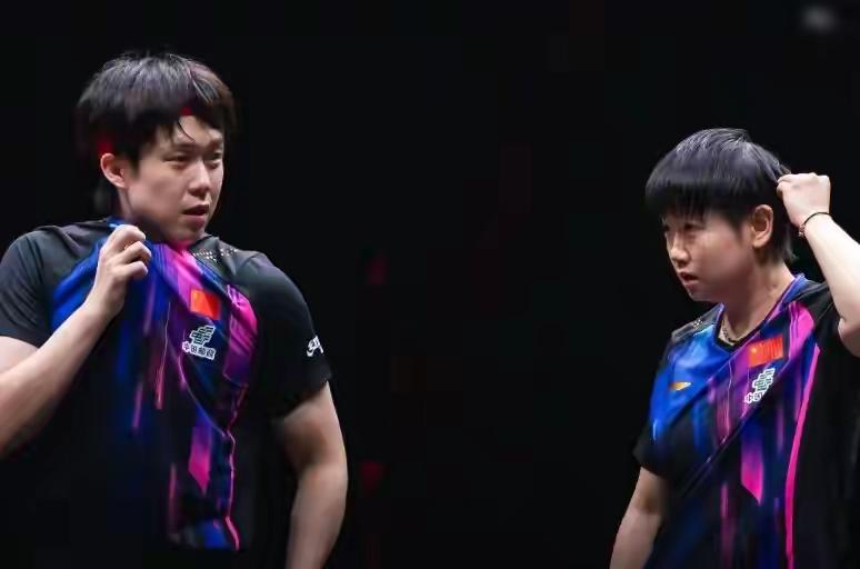 孙颖莎单打退赛，混双失利，最后还落下个受伤，这个责任谁来负……？其实单打退赛