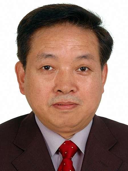 瞿金平，男，1957年6月4日生，湖北黄梅人，中共党员，轻工机械工程专家，中国工