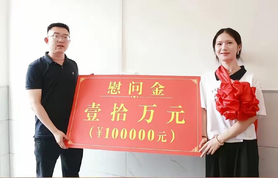 罕见，真的罕见！边远乡村的农家女考上清华，县“四套班子”主要领导到家中祝贺，并