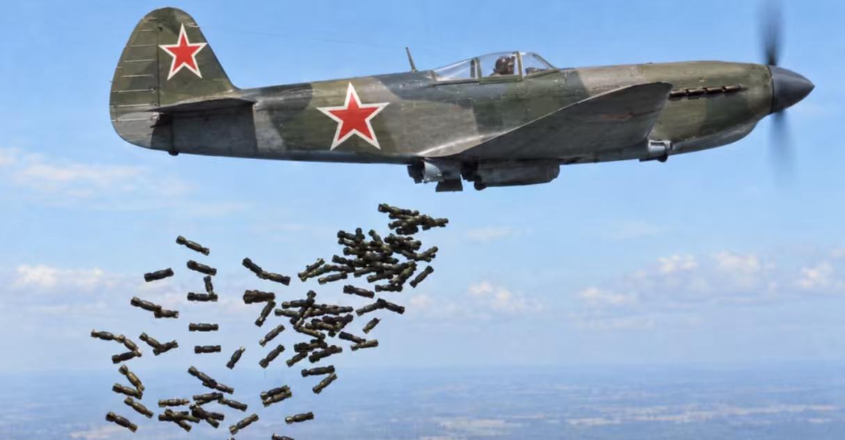 1944年，尽管苏联空军已经有了专门用于对地攻击的伊尔-2攻击机，但苏联空军依然