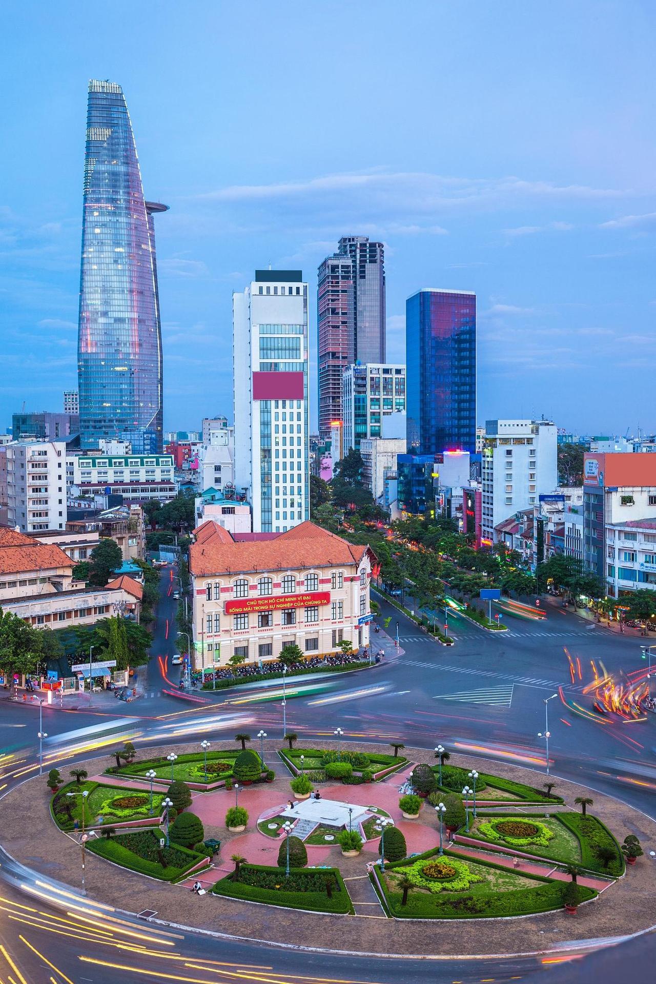 越南如果跻身于富裕国家，它一定会藐视中国、叫板中国、对抗中国。这种野心可不是