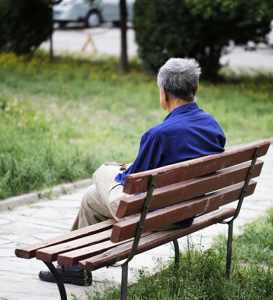 一位医生说透本质的话，让我听后大彻大悟，他说：“得了癌症，其实不需要吃药，也不需