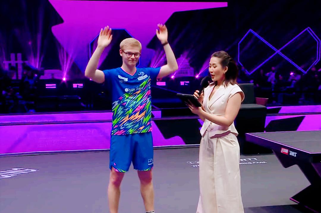 小布4:3逆转松岛辉空，为何首先感谢现场球迷？这场球小布能从1;3落后，最