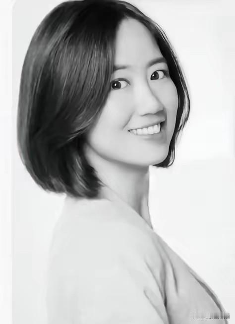 戴玮姗的“扭曲自豪”:台独洗脑下的悲哀闹剧必须给台独女子戴玮姗点个赞,为什