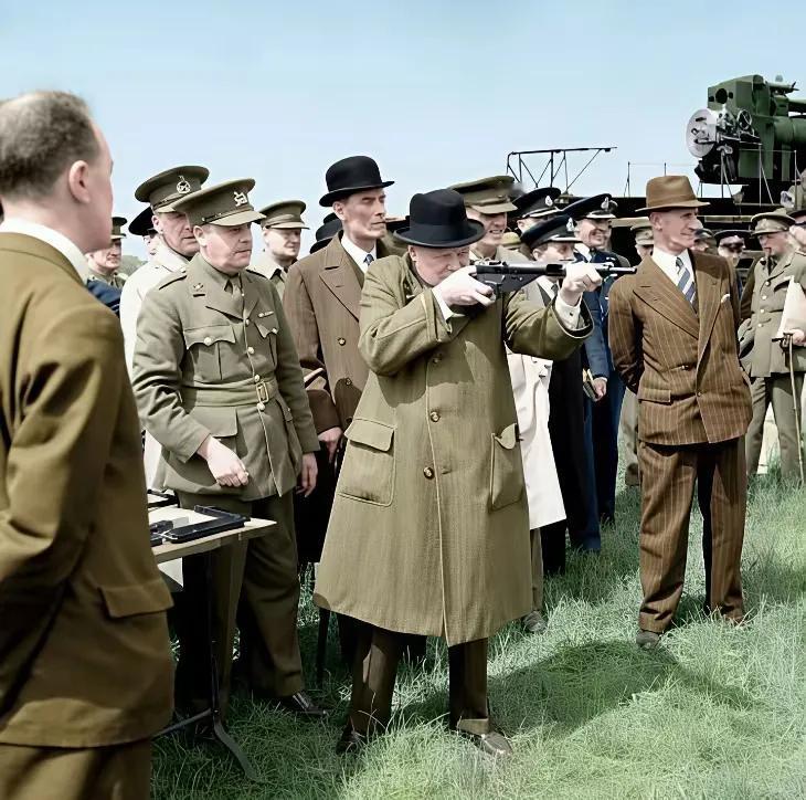 1940年是一个关键的时间节点。彼时欧洲局势风云变幻，英国远征军执行“发电机计