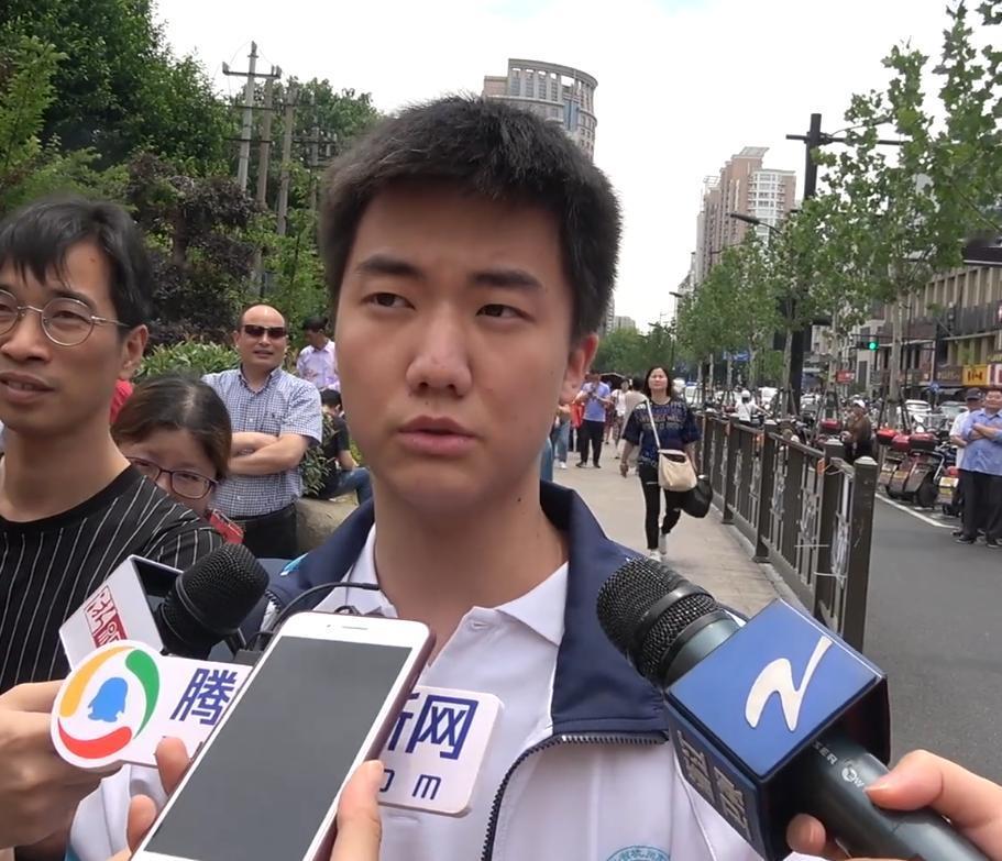 靠提前交卷成“网红”，笑称考题太简单，2019年的高考考生林欢最终考了多少分？