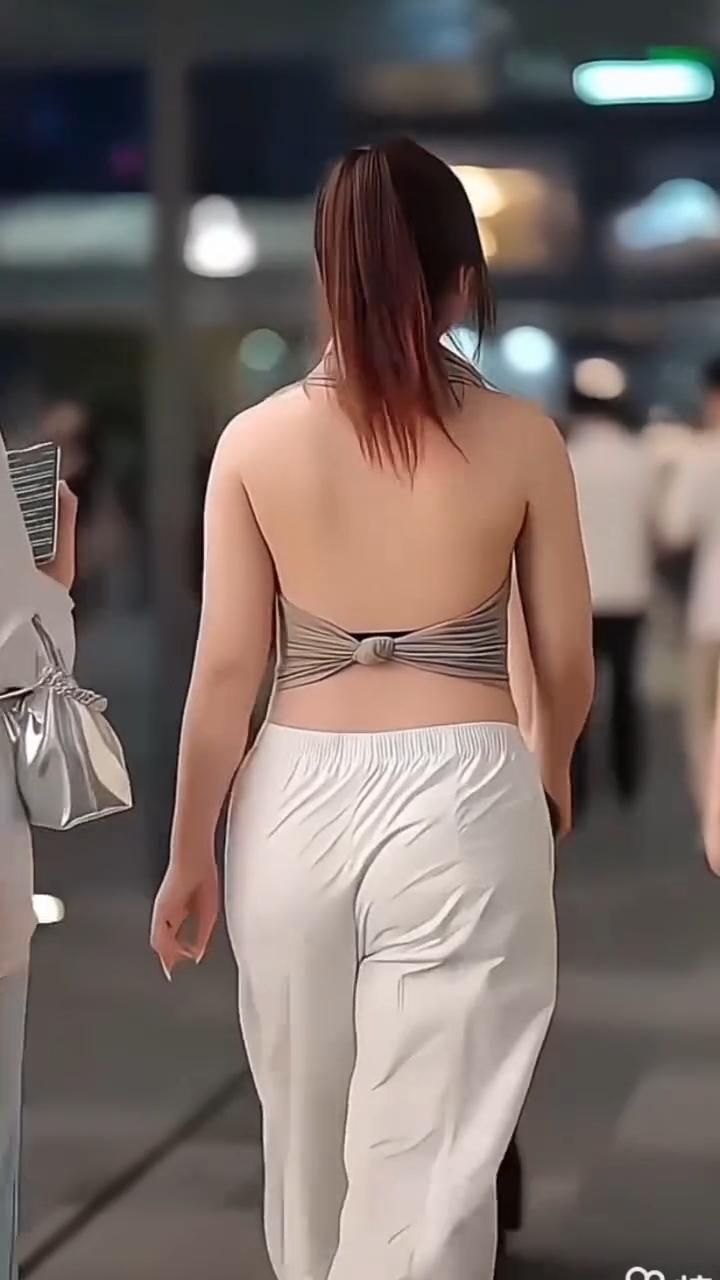 完美身材 肤白貌美 背影女神 好看的小姐姐