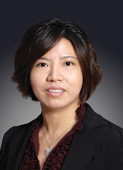 恒大56名高管接连获刑，跟着老板干了26年的营销元老何妙玲，为啥这次没事？ 