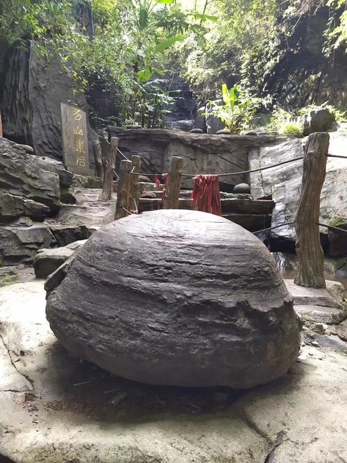 贵州旅游，千年水族文化地，三都美景攻略！贵州三都美景和美食推荐：1、姑鲁产