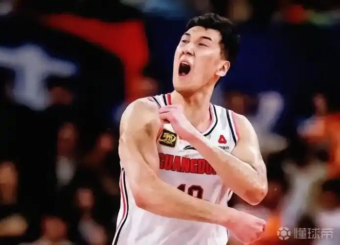 为什么广东宁愿放走拿顶薪的杜润旺，也不肯把徐杰摆上货架？为什么黄明依一个还没完