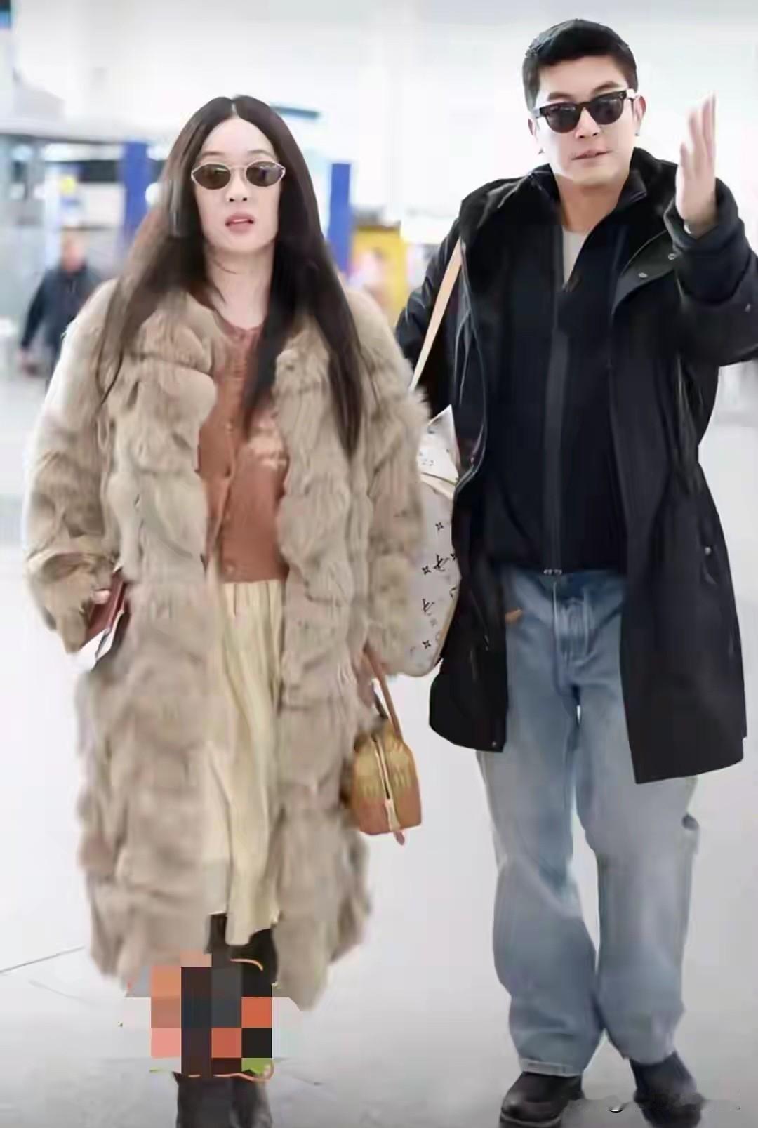 霍思燕穿40万皮草大衣像羊驼，贵气没有只有臃肿，我不知道为什么女明星会迷恋穿皮草