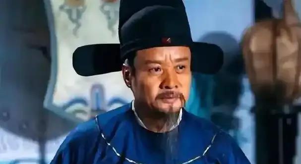明朝成化年间，牟俸任江西按察使时，有一天夜里梦见乘船时遇到一只老虎，那老虎身中三
