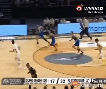 北京时间今天凌晨，CBA总冠军广厦男篮在亚冠联赛八强战中66-102惨败上届亚冠