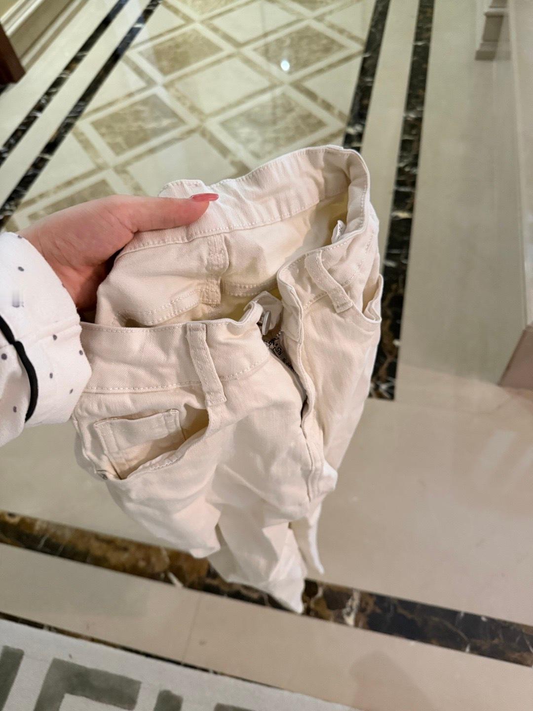 谁懂啊裤子扔洗衣机变形了感觉裤子就不应该洗[哭哭]下次干洗​​​