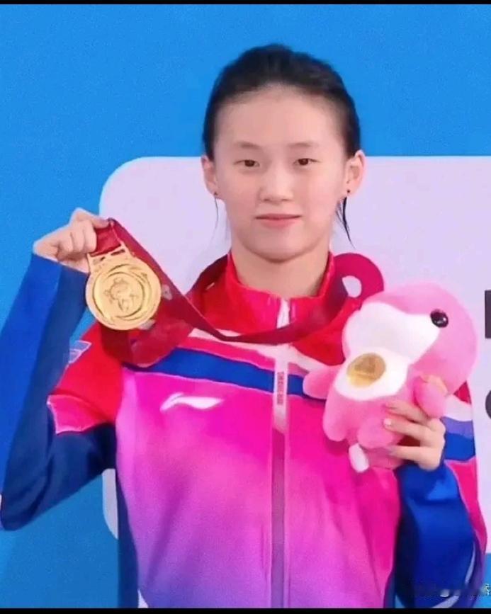 女子10M跳台，陈芋汐夺得了她全运会首次单项金牌。有人说，是因为全红婵没有参赛