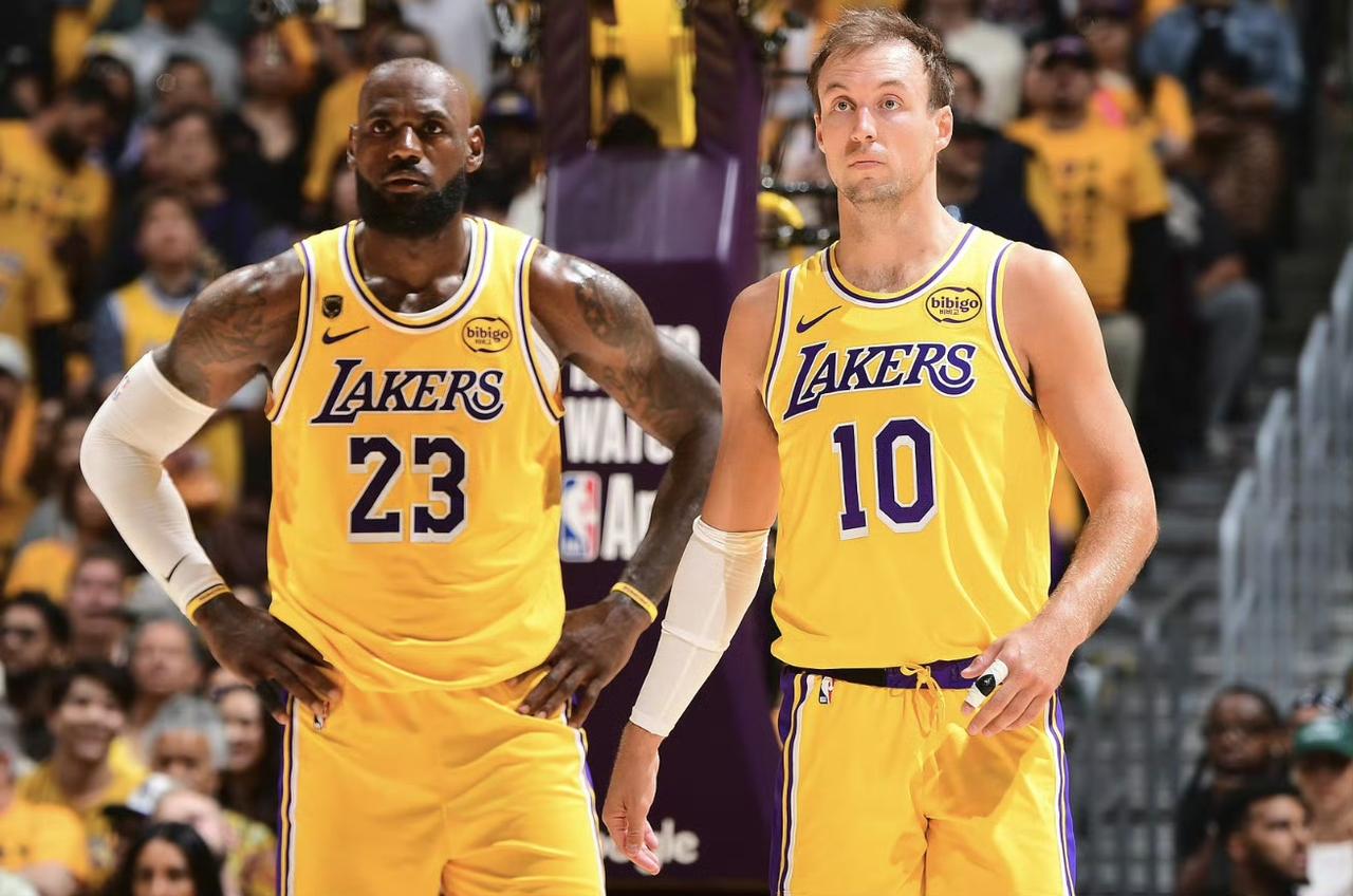 詹姆斯征服了史蒂芬-A-史密斯！史蒂芬-A-史密斯一句话，把篮球圈最“典”的辩