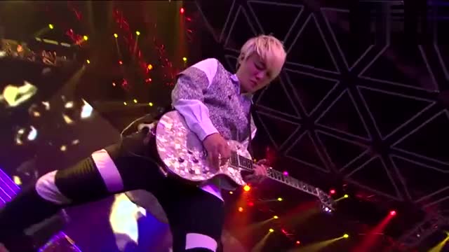 Lydia -- 演唱:lydia, 飞儿乐团 (斗鱼)主题曲_土豆