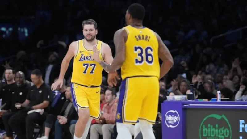 湖人今日官方公布了球队明天与奇才比赛的伤病情况。其中卢卡-东契奇因被禁赛缺阵