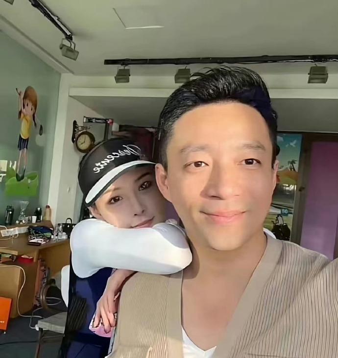 张兰的好大儿，内斗内行外斗外行，专坑自己人。爱新觉罗汪，在对外问题上，离婚签订