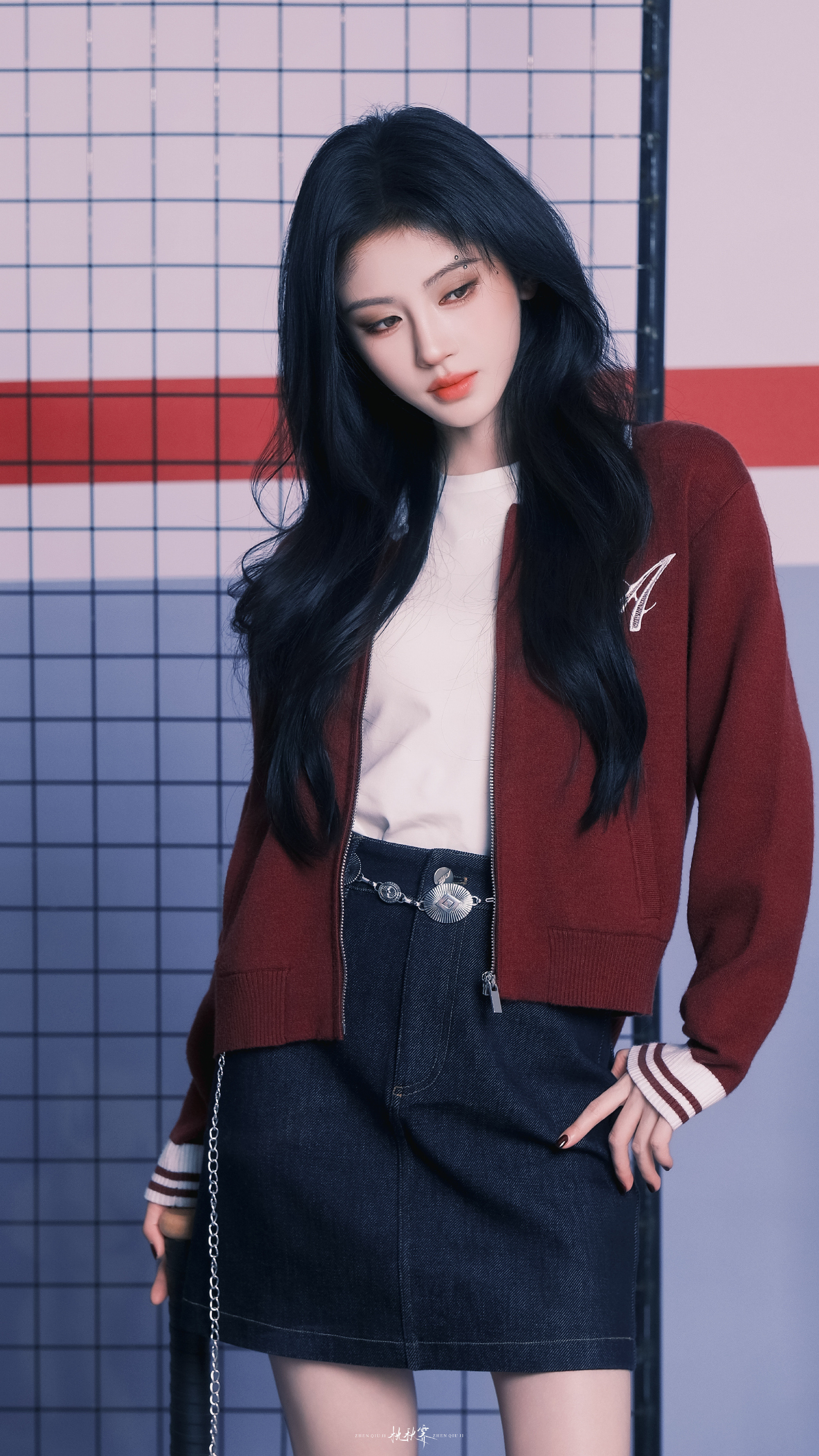 鞠婧祎维护到极致的皮肤状态鞠婧祎在不同场合的公开亮相中，始终保持着良好的精神面