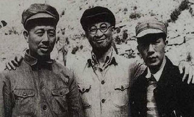 陈谢兵团为何名声大？三能二特一人，纵横驰骋于江淮河汉之间别的兵团要么有固定