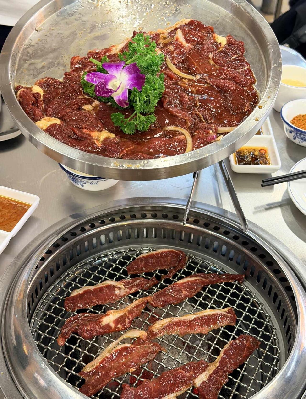 我宣布这是广州排名前三的烤肉店👍.去了不下三次[赞]很少有一家烤肉店可以