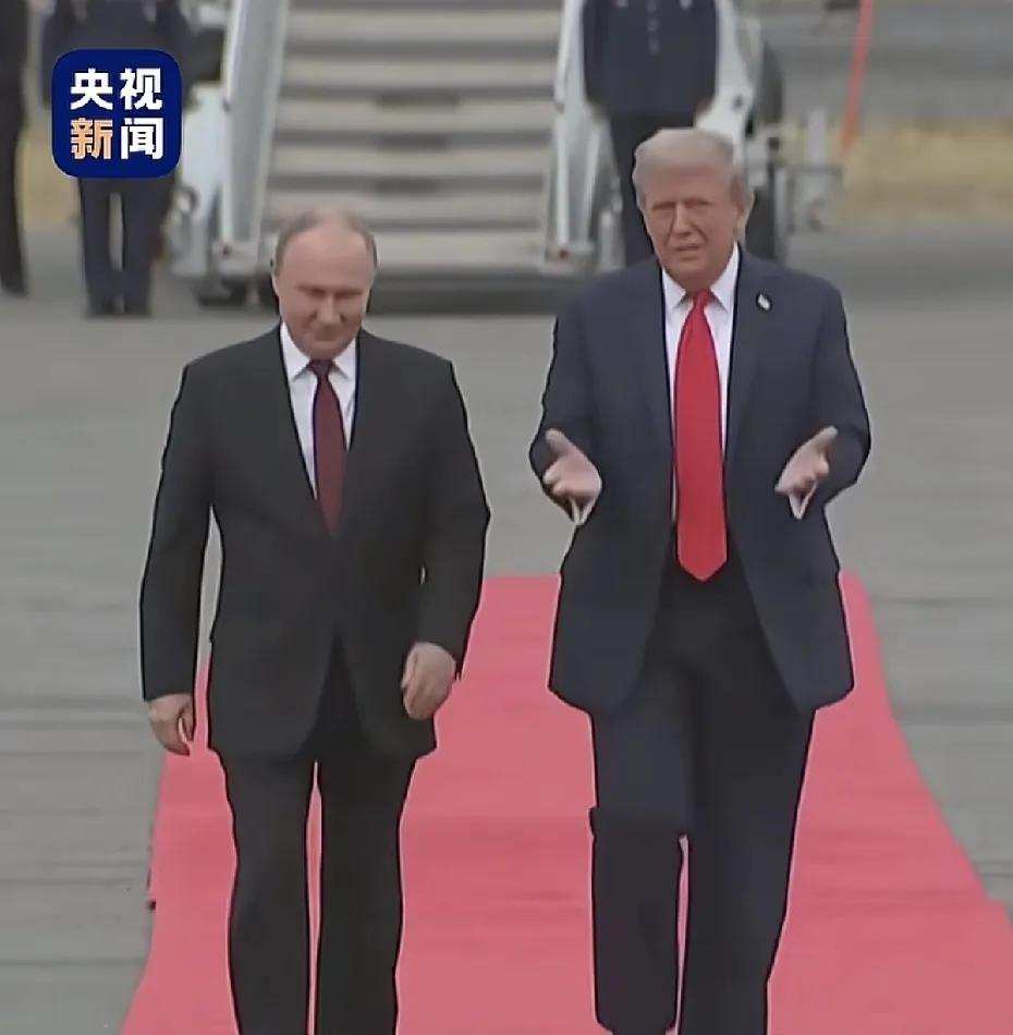泽连斯基：逮捕他呀，抓他呀，你为什么不扣押他？特朗普：你以为我是泽连斯基吗？你