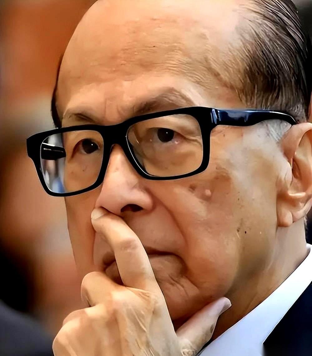 美国人以为这回捡着了天大的便宜。228亿美刀，黑石、KKR这种华尔街顶流亲自下