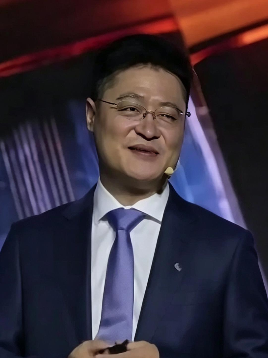 你相信面相能看出一个人好坏吗？以前我笃定这就是迷信，长相天生，凭什么判定人品。