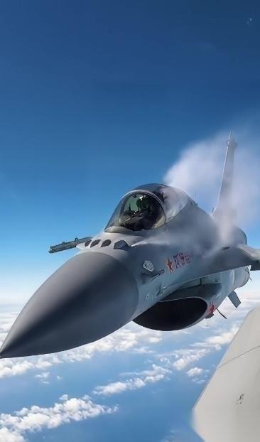 现在终于搞明白了，歼10C之所以在国际市场上不吃香，是因为很多国家都在等待土耳其