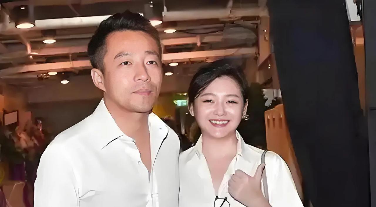 难道大S也放不下汪小菲吗？大S的女儿小玥儿爆出曾经无意间透露出大S经常会在深夜时