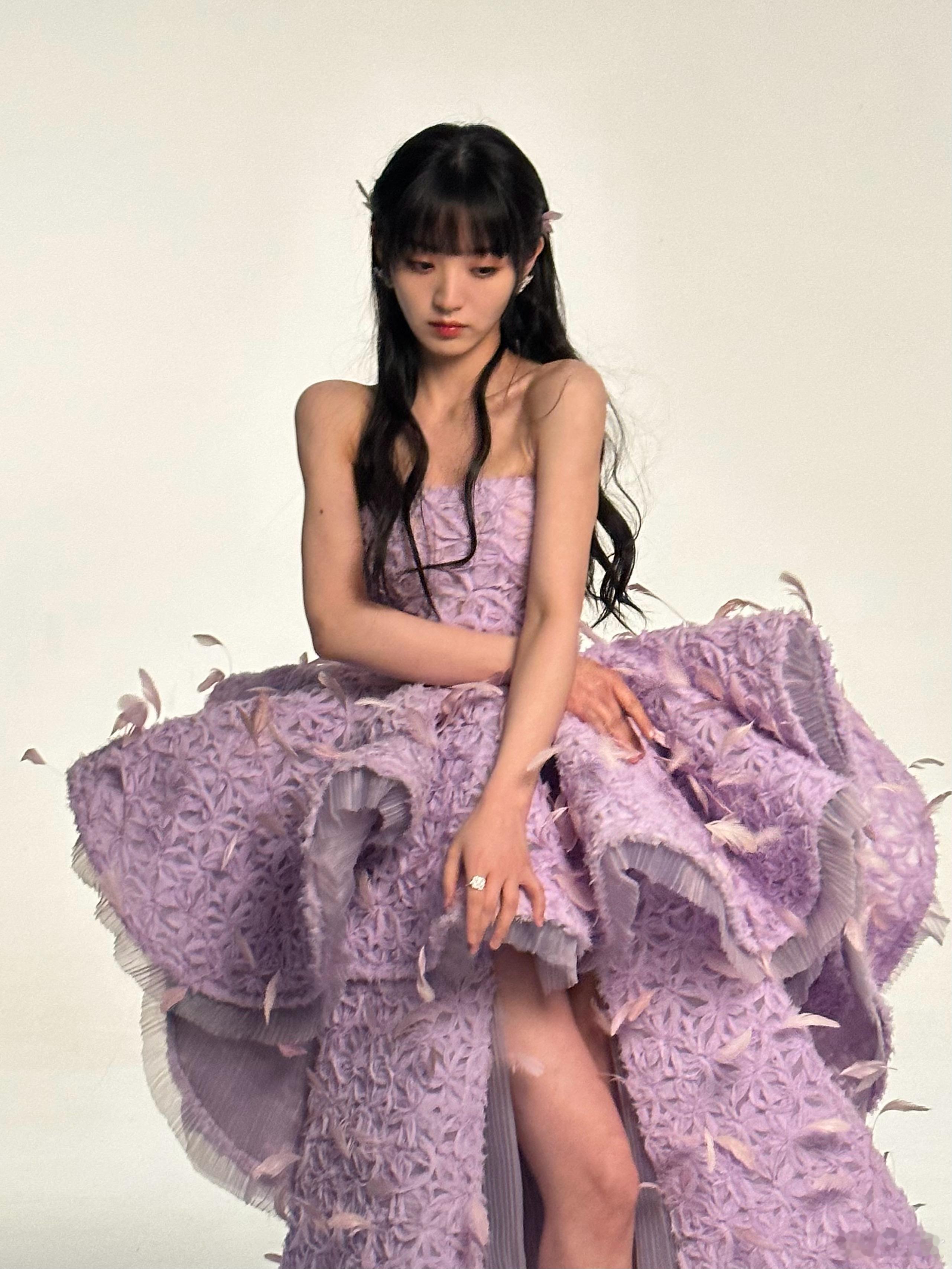 👠田曦薇全年龄层的喜爱李登科说田曦薇很多中年大叔粉